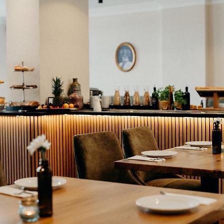 Hotel Crystal Σααρμπρύκεν Εξωτερικό φωτογραφία