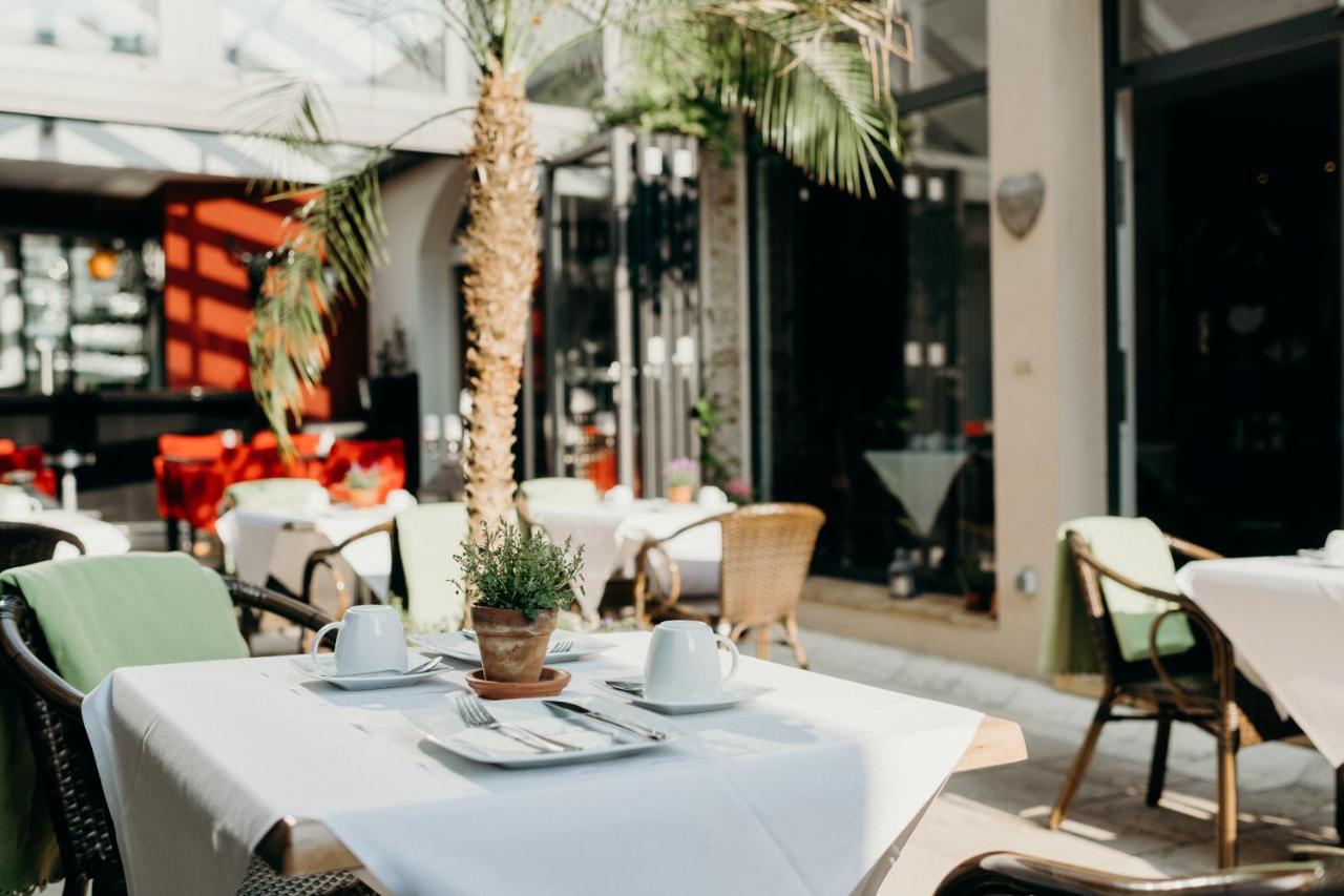 Hotel Crystal Σααρμπρύκεν Εξωτερικό φωτογραφία