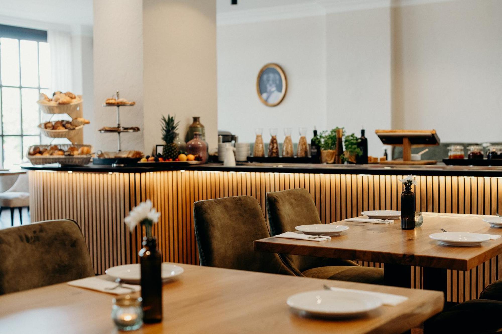 Hotel Crystal Σααρμπρύκεν Εξωτερικό φωτογραφία