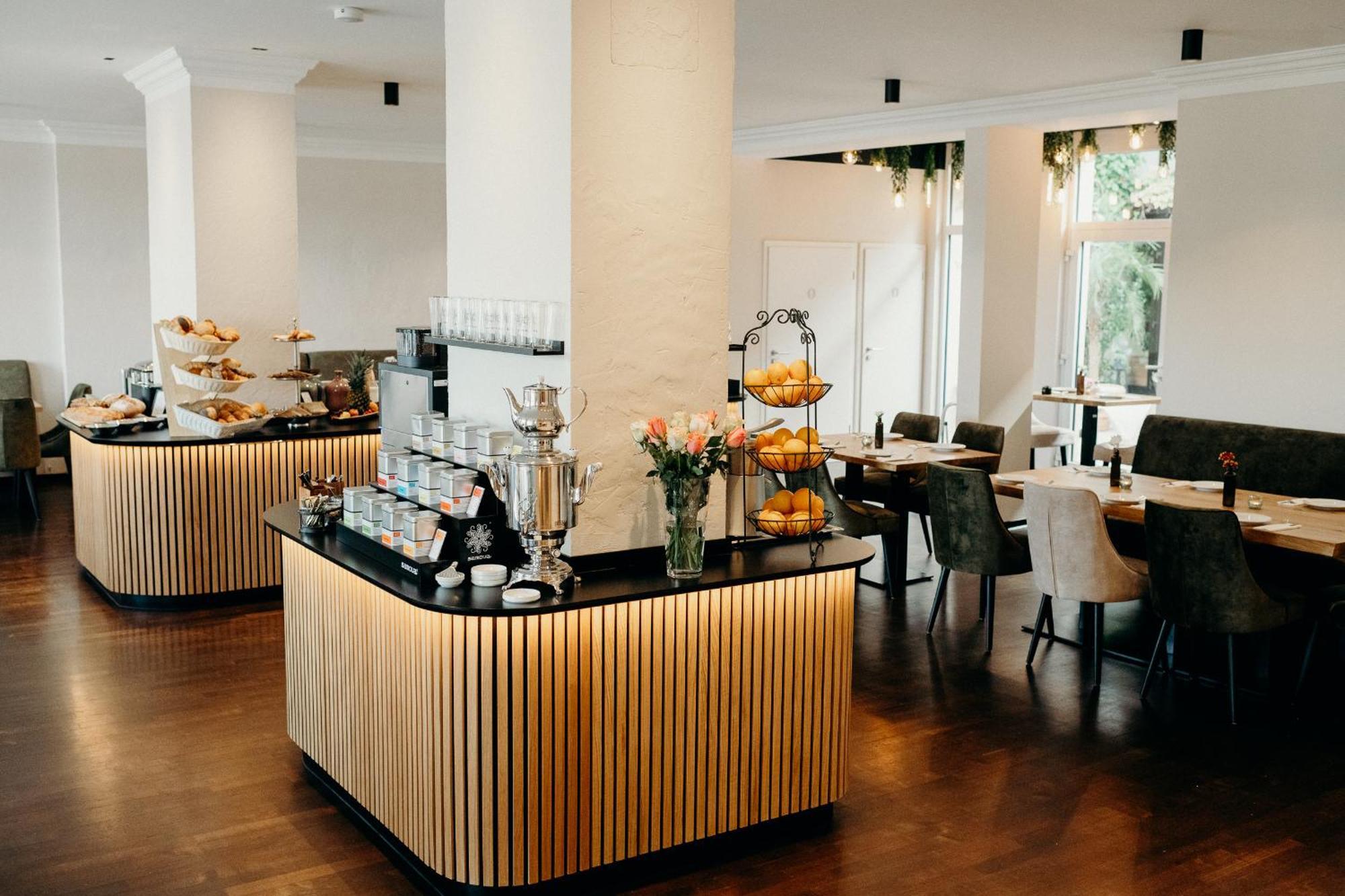 Hotel Crystal Σααρμπρύκεν Εξωτερικό φωτογραφία